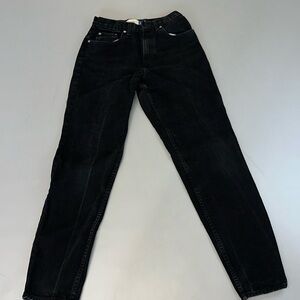 Women’s GAP classic fit 6 regular black jeans